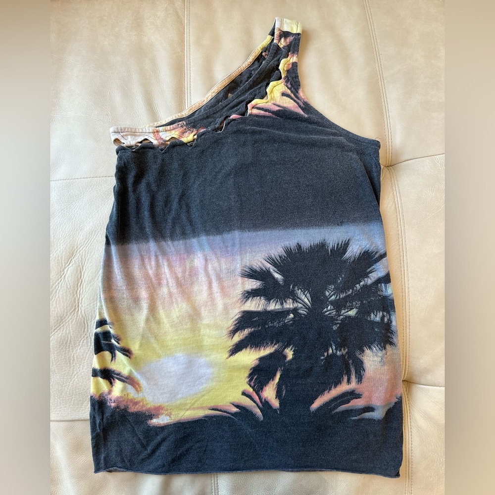 One-Shoulder Sunset Palm Tree Top